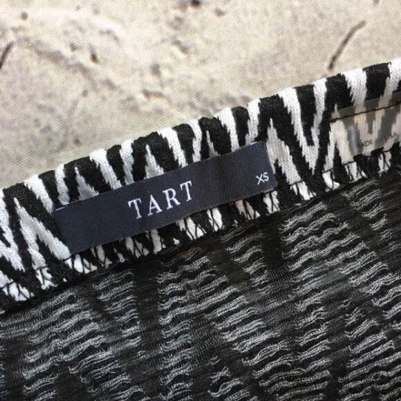 Tart Printed Pencil Skirt - Picture 4 of 4